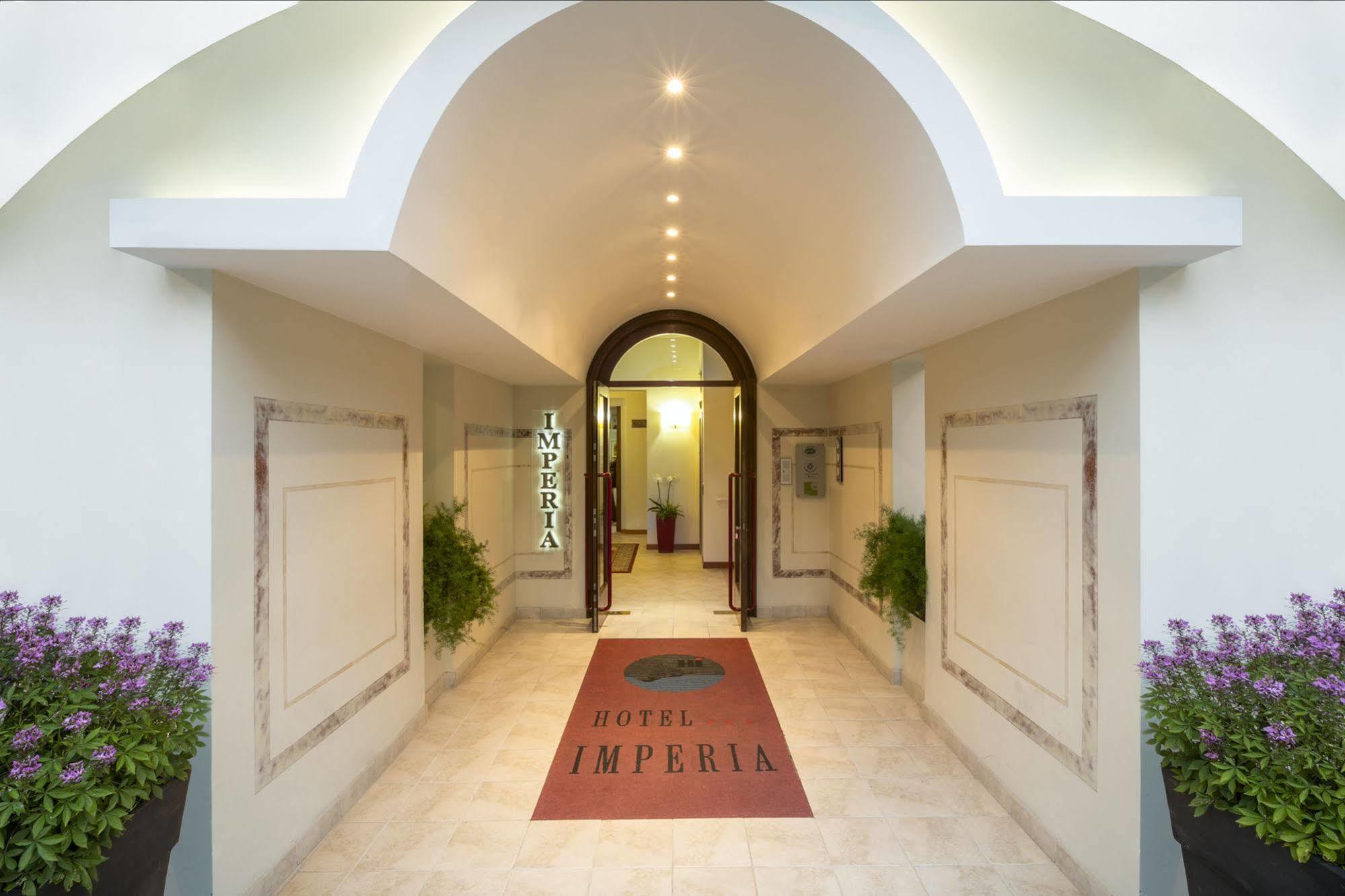 Hotel Imperia ลิโดดิเยโซโล ภายนอก รูปภาพ