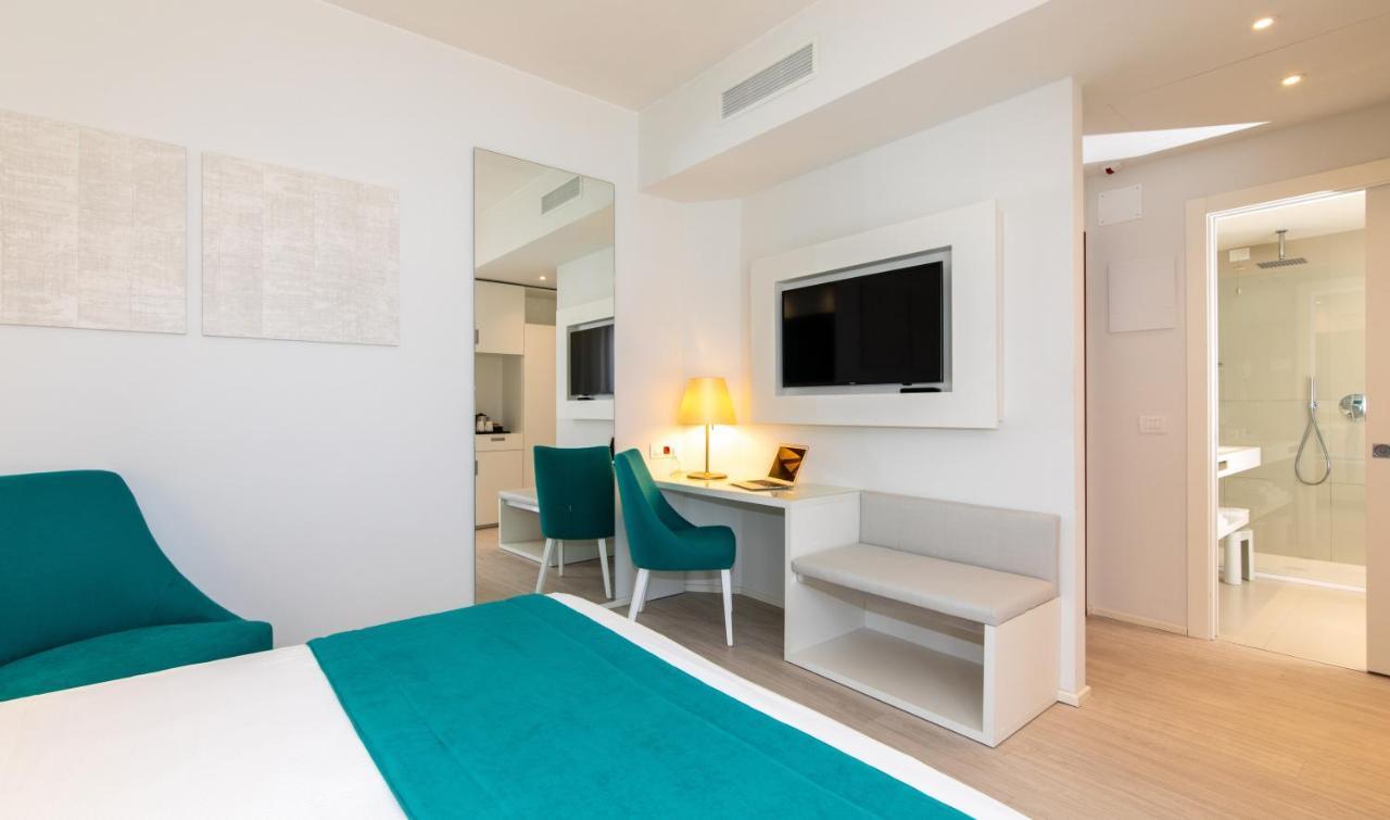 Hotel Imperia ลิโดดิเยโซโล ภายนอก รูปภาพ