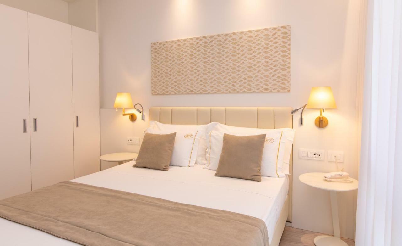 Hotel Imperia ลิโดดิเยโซโล ภายนอก รูปภาพ